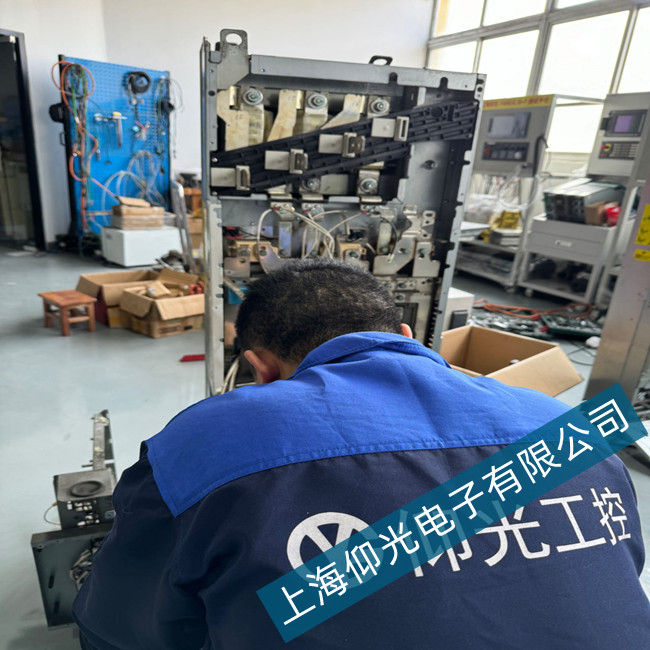 �V�|ABB׃�l��ACS580�U(ku��)չģ�K���F(xi��n)����(sh��)���Ϸ����S�ް��ۺ�